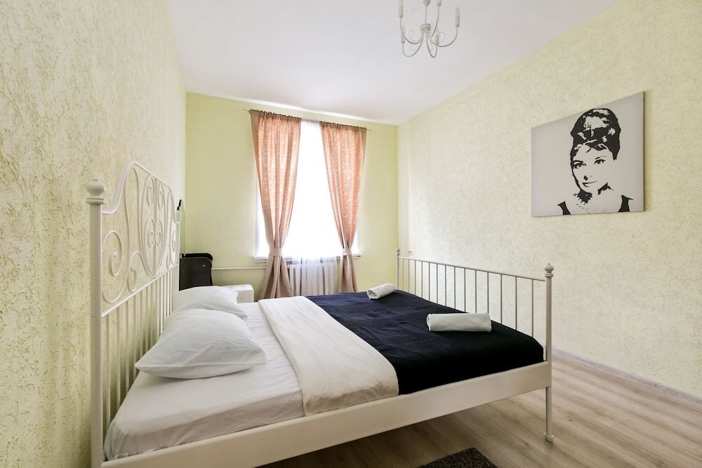 MaxRealty24 Zemlyanoy Val - Tap to explore photos