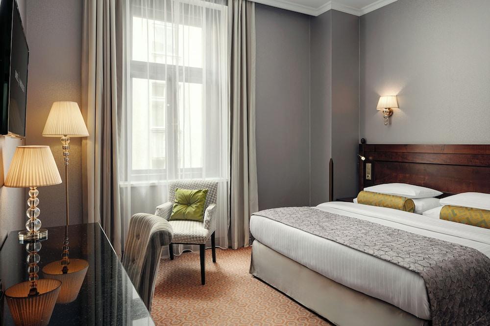 Cosmopolitan Hotel Prague Room Type - Deluxe Double or Twin Room Cosmopolitan Hotel Prague Room Type - Deluxe Double or Twin Room