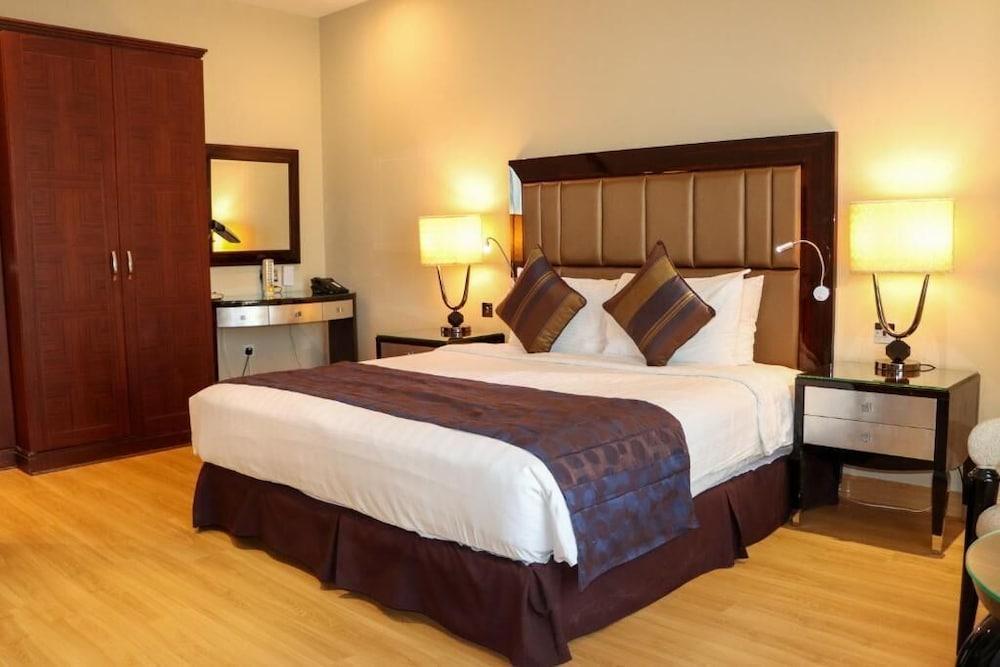Premium Strato Hotel Room Type - Standard Room