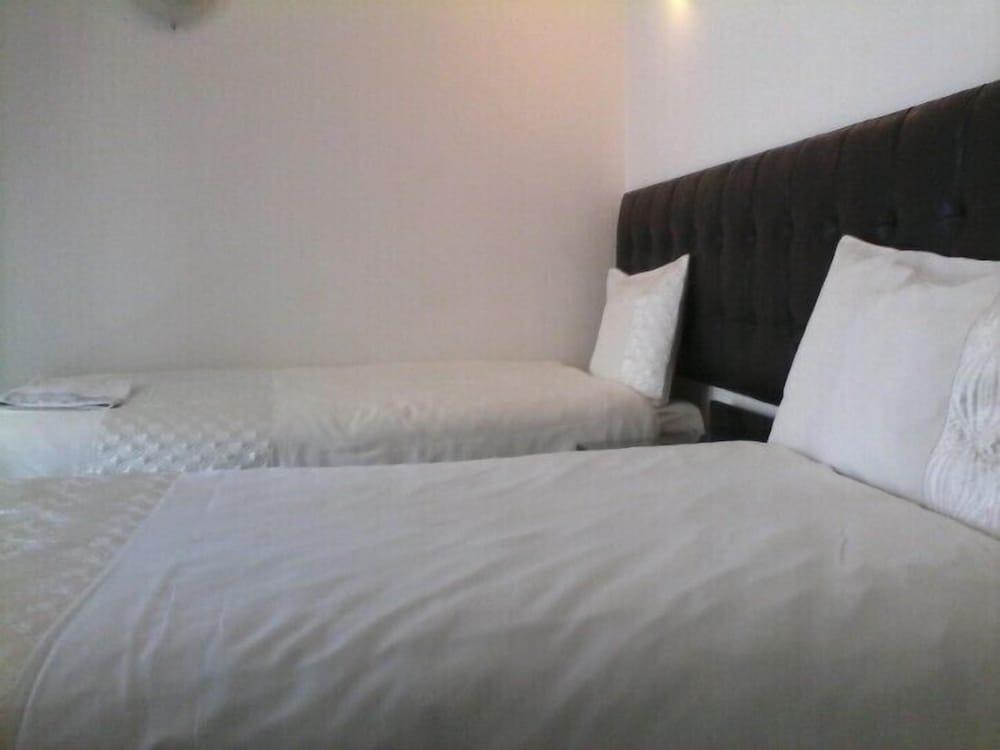 The Place Apartments Room Type - 2 bedroom with Garden