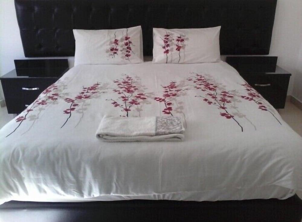 The Place Apartments Room Type - 2 bedroom apartment