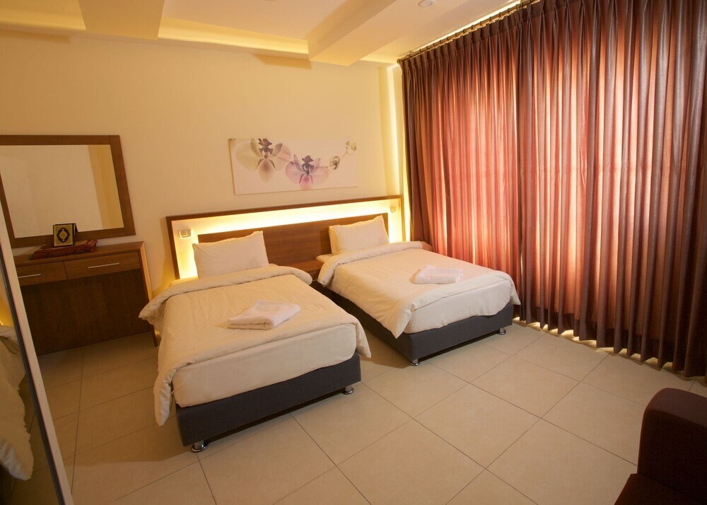 Lujain Hotel Suites Room Type - Deluxe Double Room, 2 Bedrooms