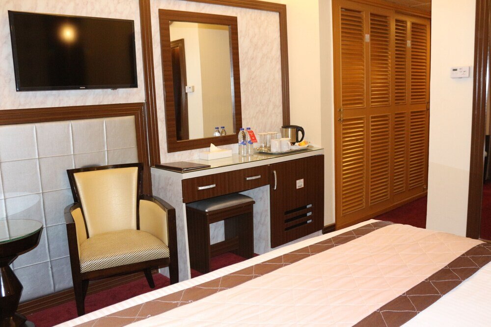 Al Khaleej Grand Hotel  Room Type - Deluxe Single Room, Balcony, Sea View