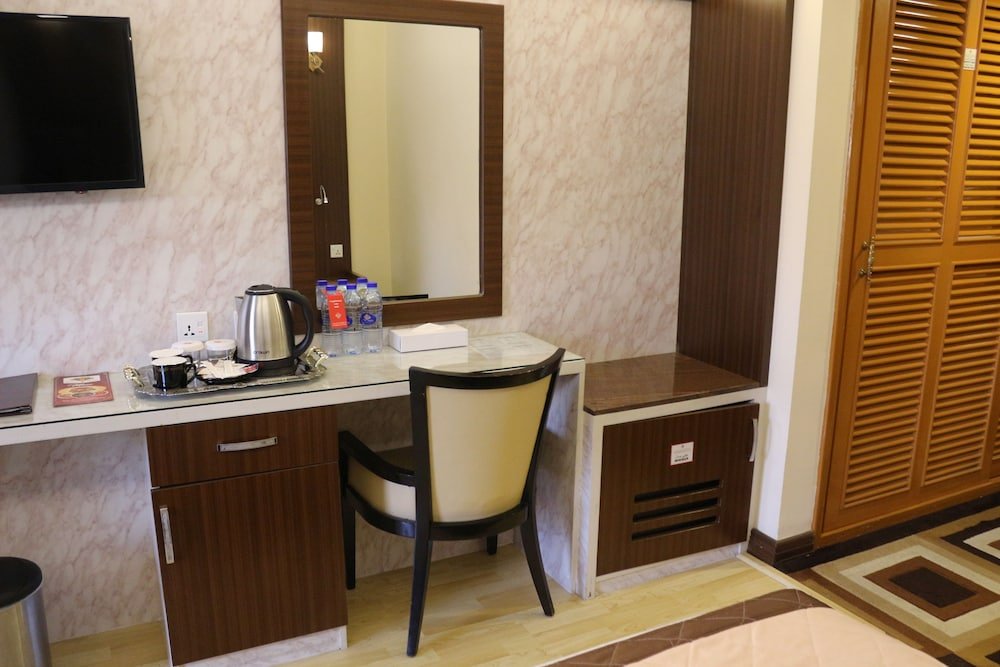 Al Khaleej Grand Hotel Room Type - Deluxe Triple Room, Balcony, Sea View Al Khaleej Grand Hotel Room Type - Deluxe Triple Room, Balcony, Sea View