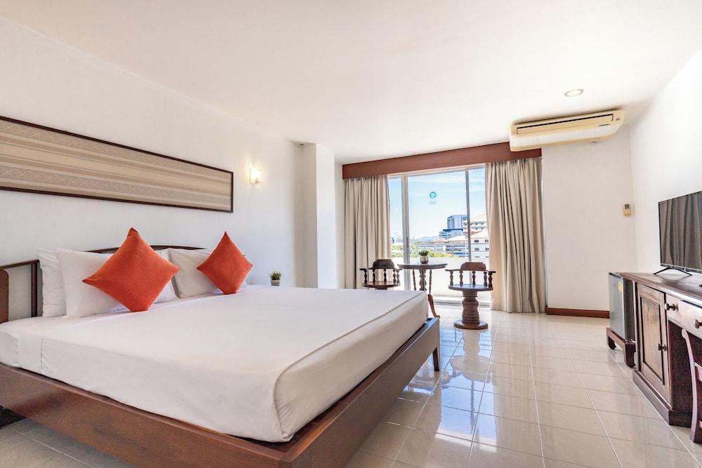 JP Villa Hotel Pattaya Room Type - Superior Room, Pool View