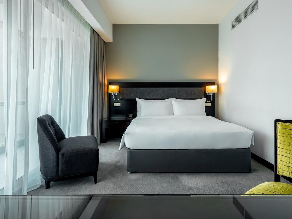 Flora Creek Deluxe Hotel Apartments Dubai Room Type - Apartment, 1 Bedroom (Creek Side)
