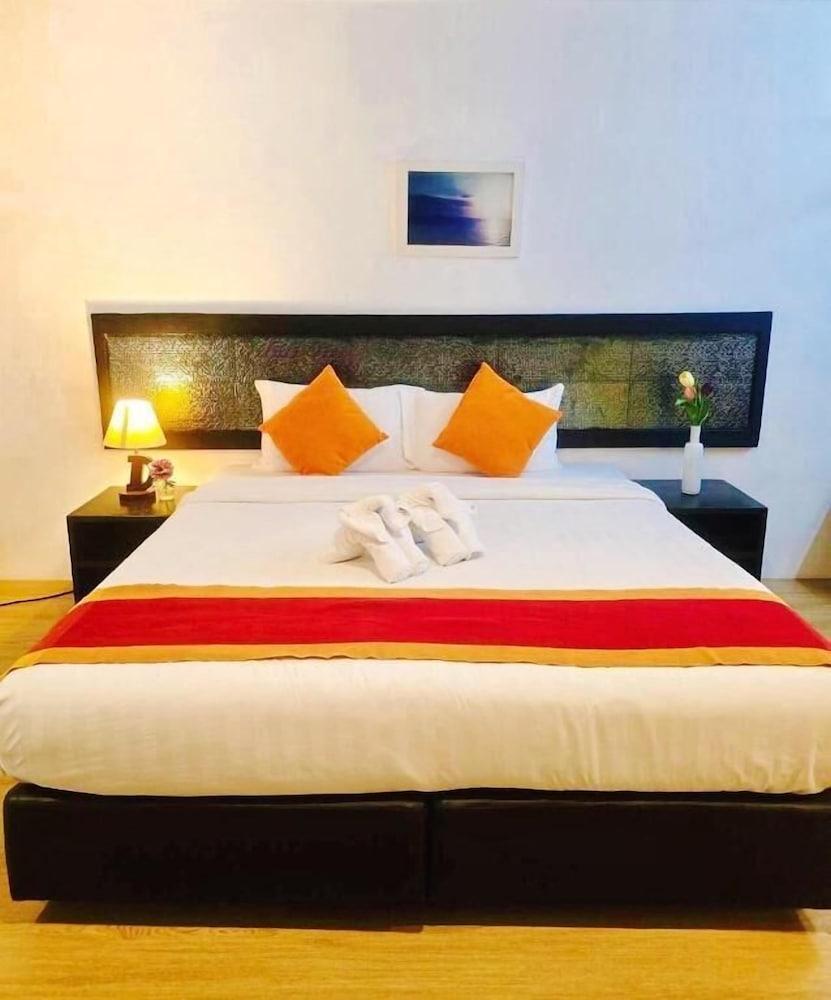 RedDoorz I-Talay Resort Room Type - Superior Room