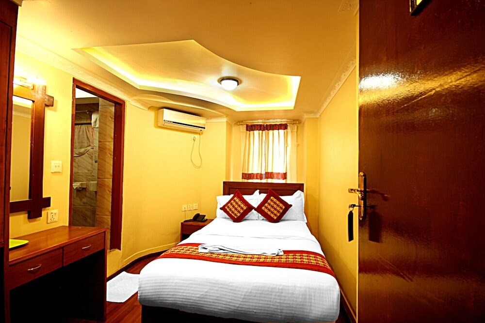 Hotel Bubo Himalaya - Tap to explore photos