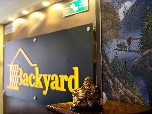 Backyard Hotel - Tap to explore photos