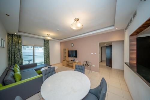 City Stay Prime Hotel Apartment  - Tap to explore photos