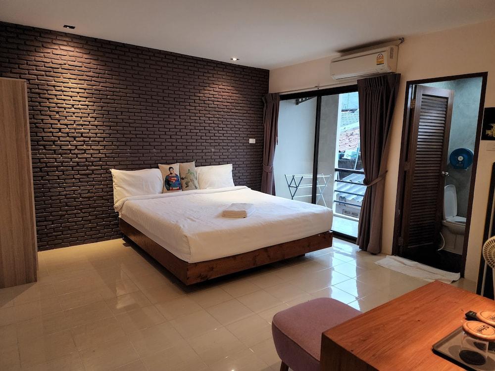 Dfeel House Room Type - Superior Double Room