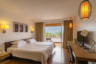 Best Western Phuket Ocean Resort Room Type - 2 Single Beds, Non-Smoking, Deluxe Room, Ocean View, Refrigerator Best Western Phuket Ocean Resort Room Type - 2 Single Beds, Non-Smoking, Deluxe Room, Ocean View, Refrigerator