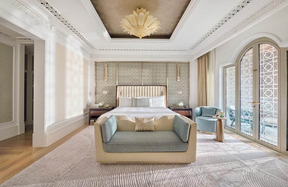 Emirates Palace Mandarin Oriental, Abu Dhabi Room Type - Suite, Beachfront