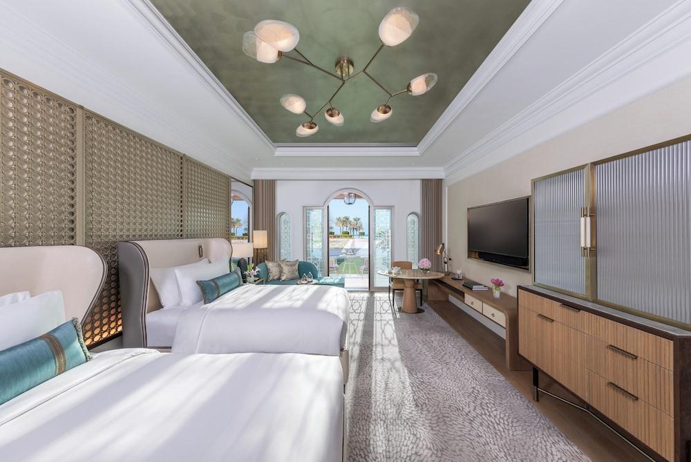 Emirates Palace Mandarin Oriental, Abu Dhabi Room Type - Deluxe Room, 2 Twin Beds, Terrace (Garden)