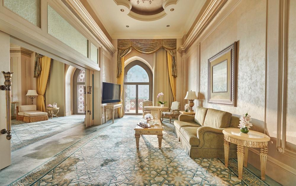 Emirates Palace Mandarin Oriental, Abu Dhabi Room Type - Deluxe Suite (Palace)