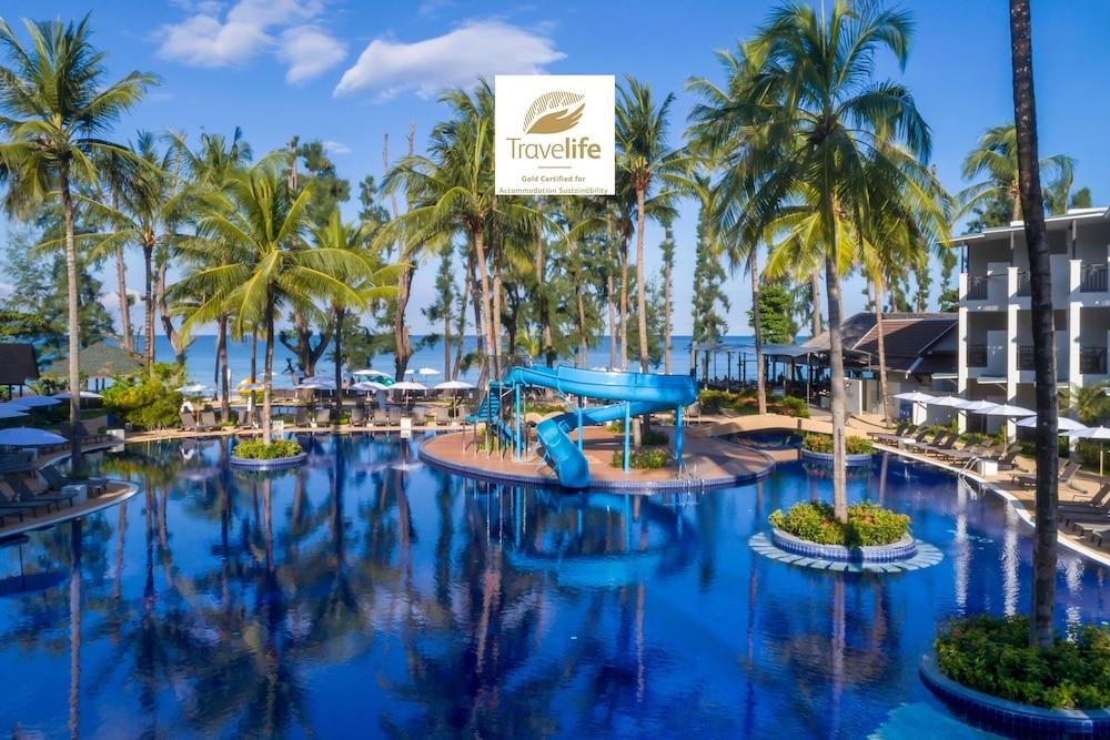 Sunwing Resort & Spa Bangtao Beach - Tap to explore photos