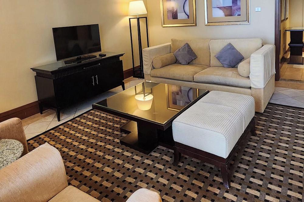 Sheraton Khalidiya Hotel Room Type - Classic Junior Suite City View Sheraton Khalidiya Hotel Room Type - Classic Junior Suite City View