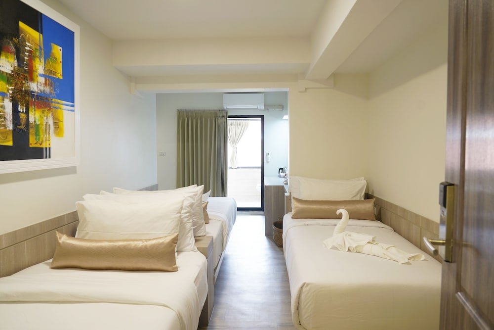 Sawasdee House Room Type - Deluxe Triple Room with Window