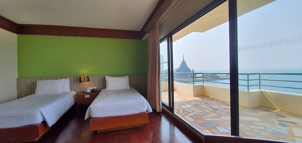 Garden Sea View Resort Room Type - Royal Suite, 2 Bedrooms, Sea View