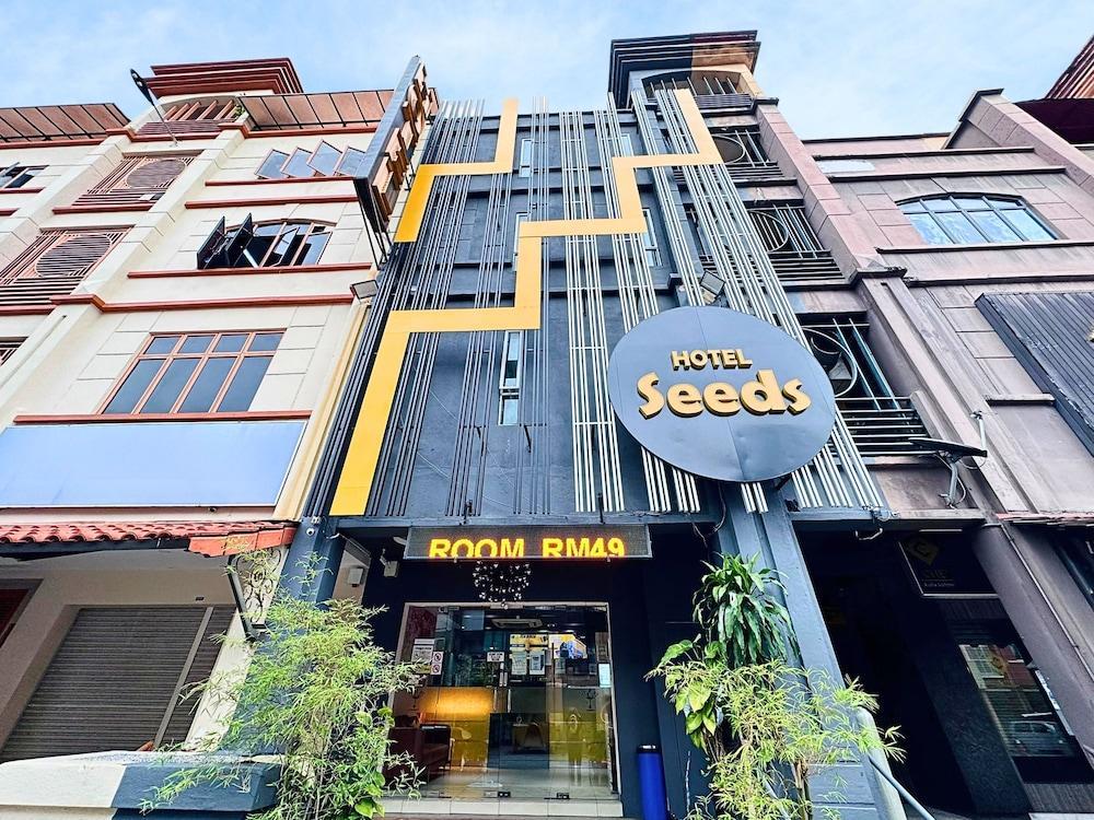 Seeds Hotel Setiawangsa - Tap to explore photos
