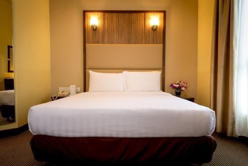 Hotel Sentral Kuala Lumpur at KL Sentral Station - Tap to explore photos