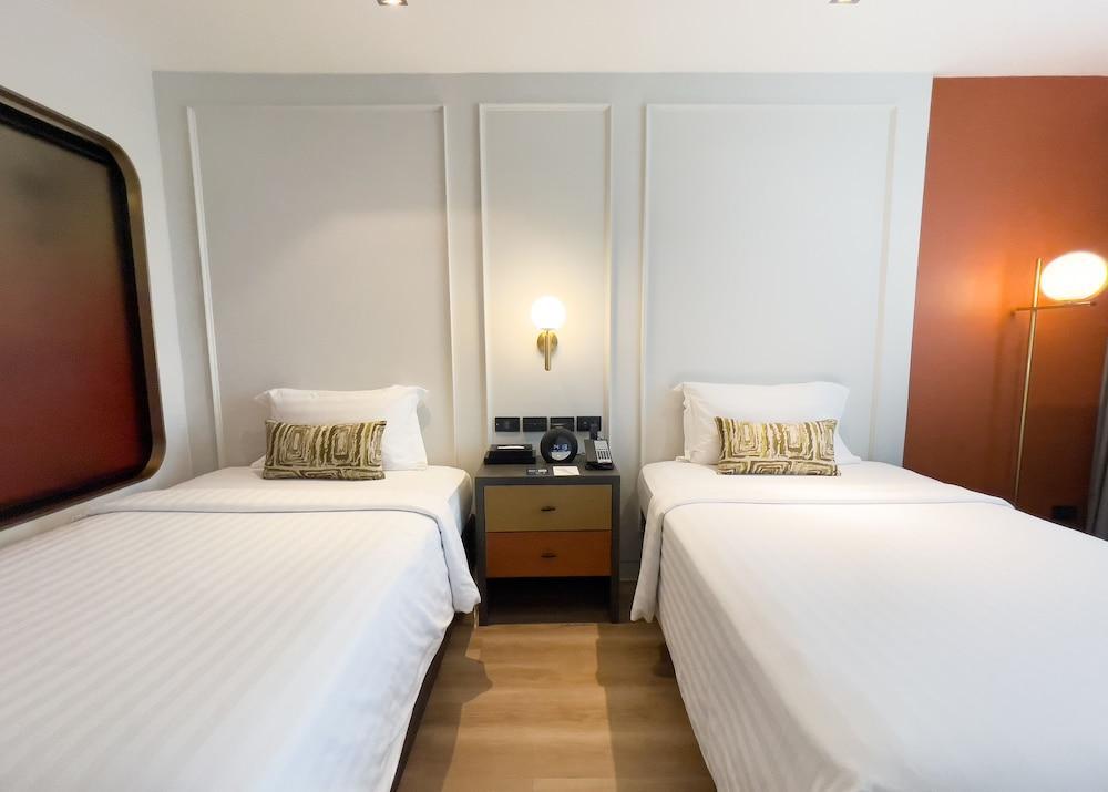 A-One Bangkok Hotel Room Type - Deluxe Twin Room