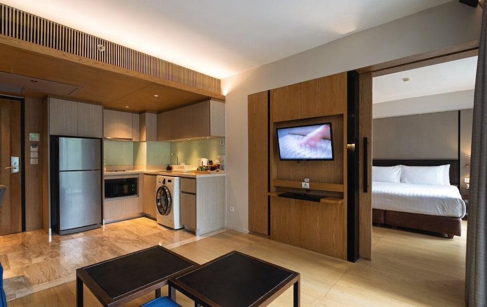 Arcadia Suites Bangkok Room Type - Premier Suite, 1 Bedroom, Balcony