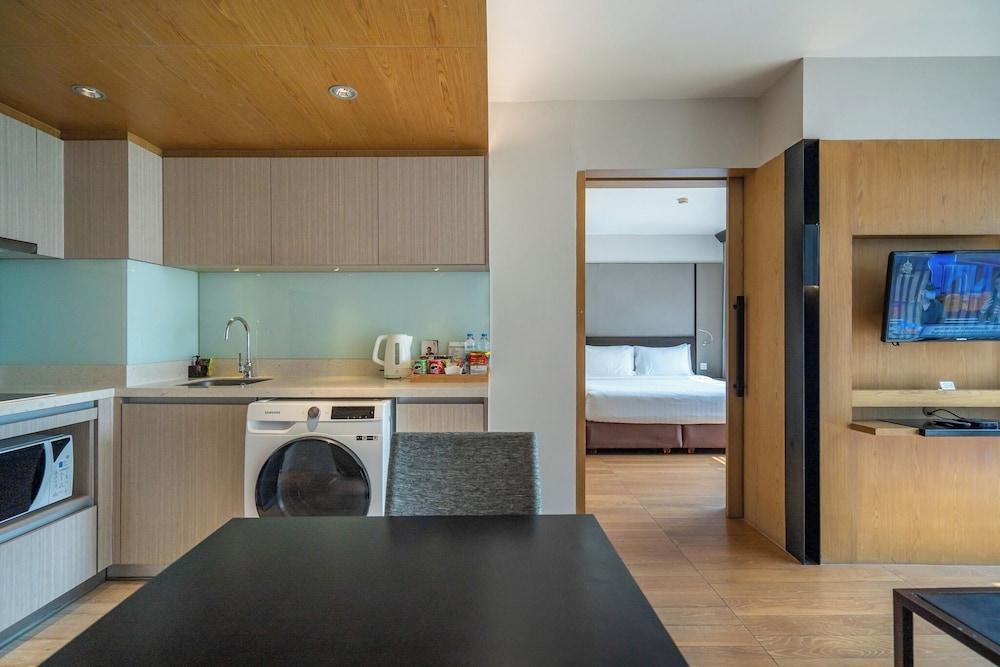 Arcadia Suites Bangkok Room Type - Superior Suite, 1 Bedroom