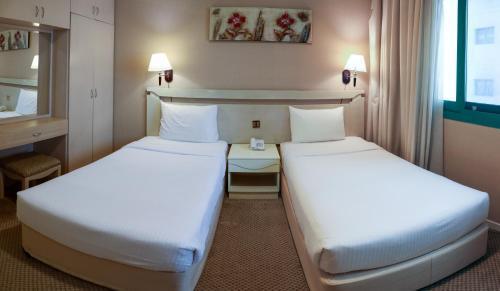 Wescott Pearl Hotel Apartments - Tap to explore photos