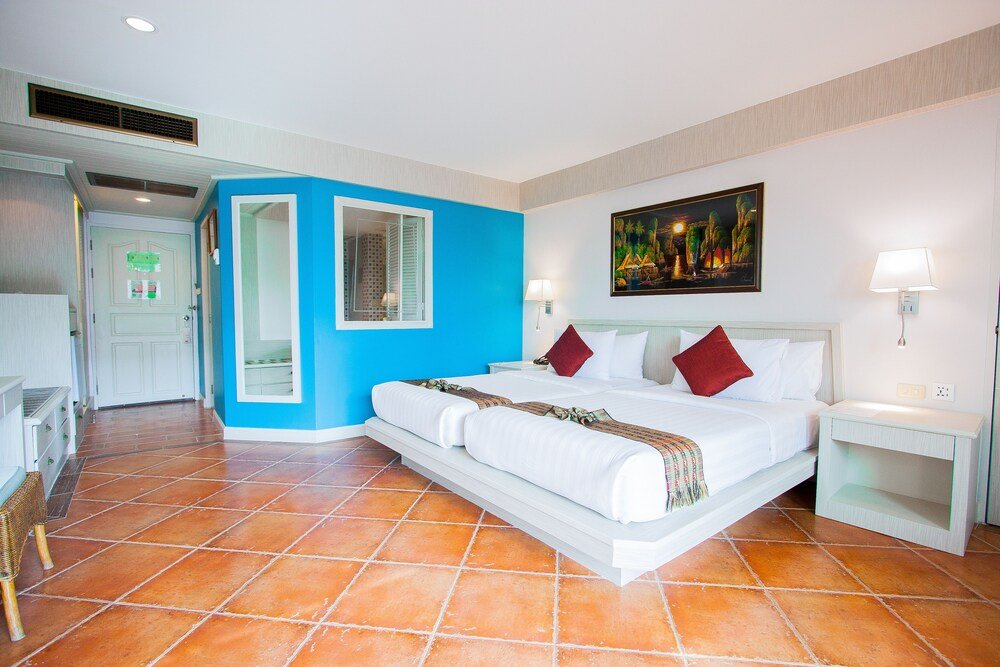 Karon Sea Sands Resort Room Type - Deluxe Room, Pool Access Karon Sea Sands Resort Room Type - Deluxe Room, Pool Access