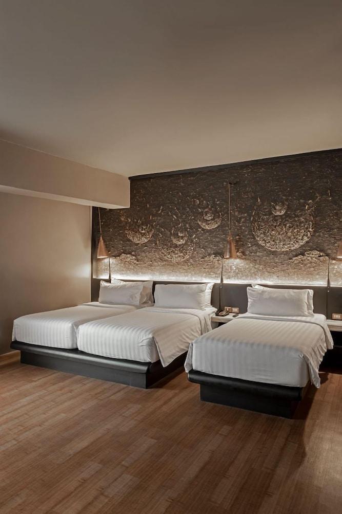 Siam@Siam Design Hotel Bangkok Room Type - Deluxe Triple 3 Singles