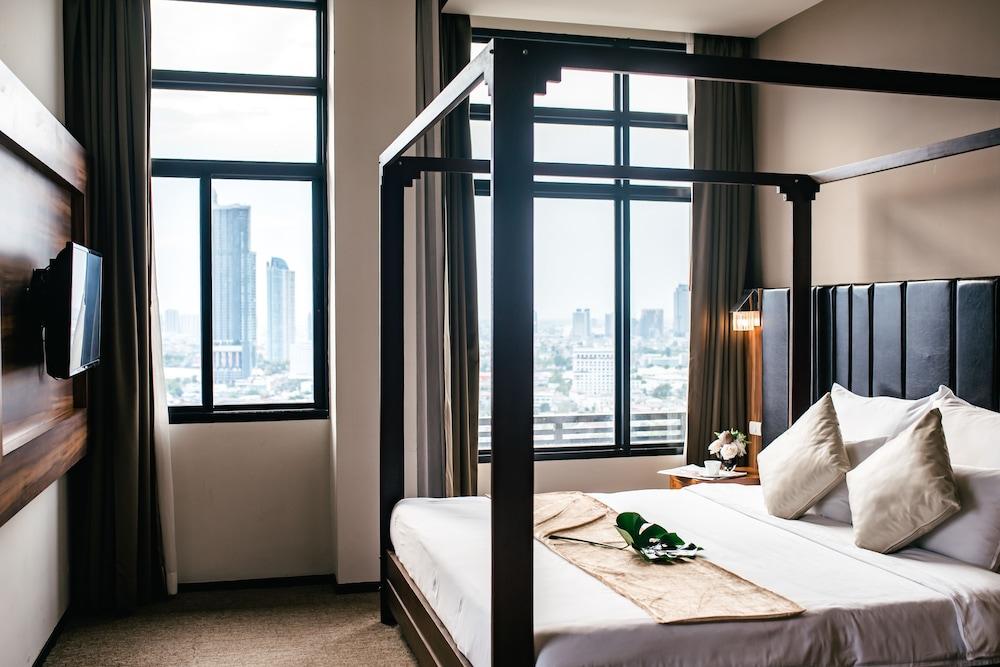 Grand Howard Hotel Room Type - Corner Suite