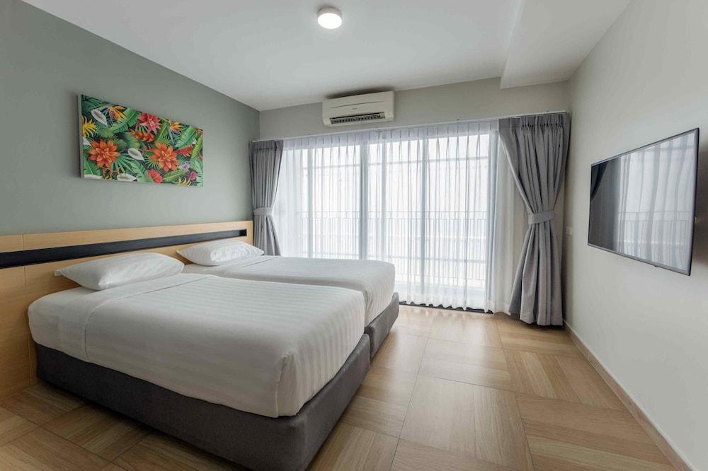 Chiva Bangkok Hotel Room Type - Suite, 1 Bedroom (Twin) Chiva Bangkok Hotel Room Type - Suite, 1 Bedroom (Twin)