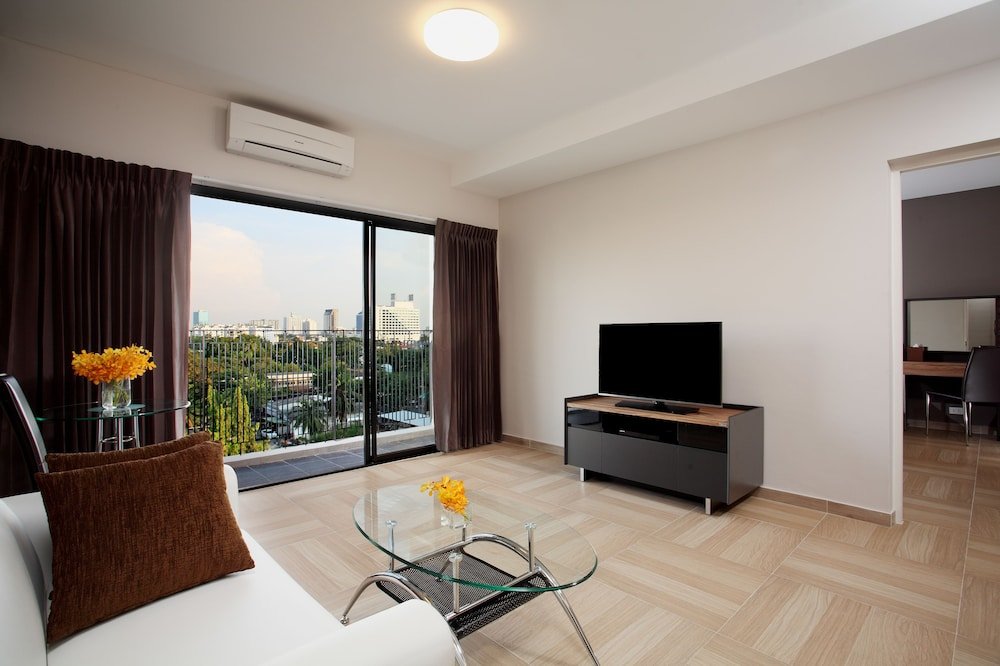 Chiva Bangkok Hotel - Tap to explore photos