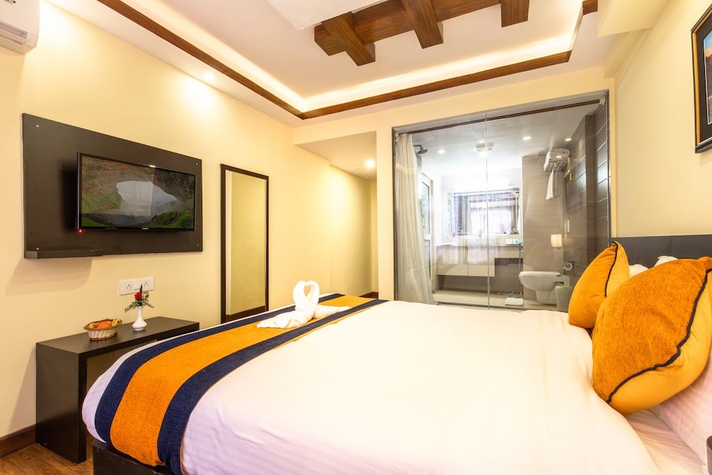 Devo Boutique Hotel - Tap to explore photos
