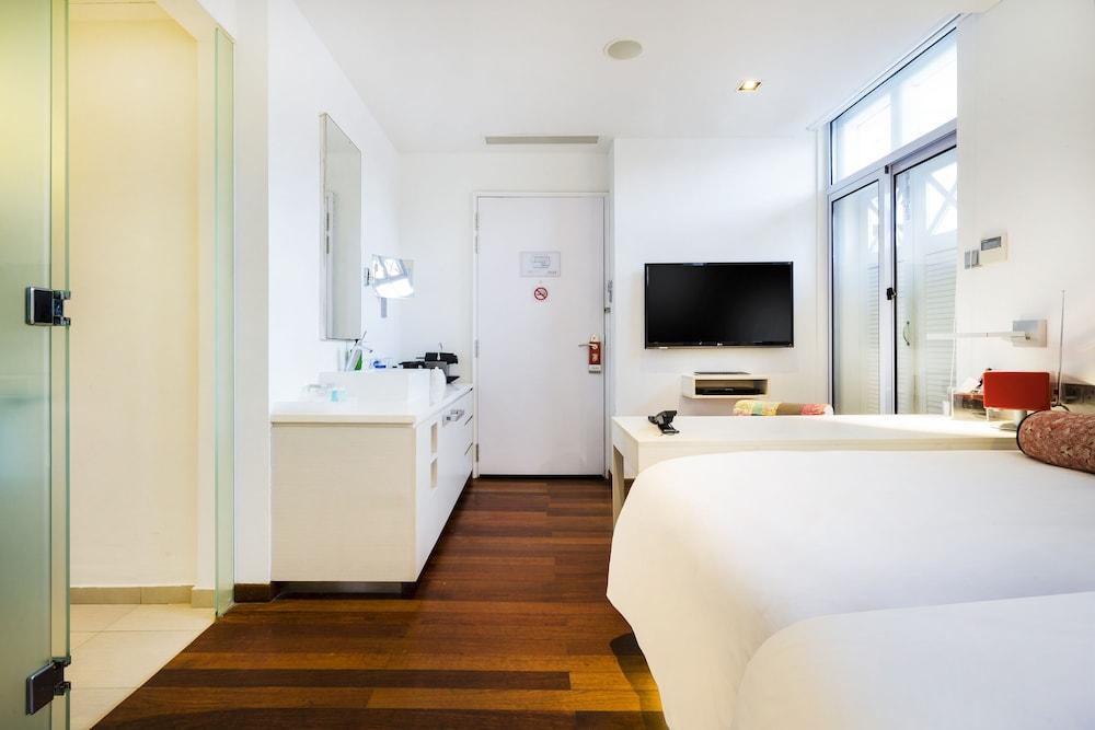 The Daulat by Hotel Calmo Room Type - Deluxe with Balcony Room