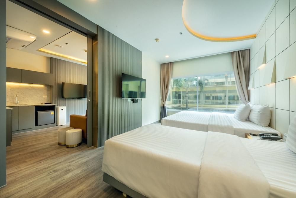 Qiu Hotel Sukhumvit - BTS On Nut Station Room Type - Family Suite, 2 Bedrooms Qiu Hotel Sukhumvit - BTS On Nut Station Room Type - Family Suite, 2 Bedrooms