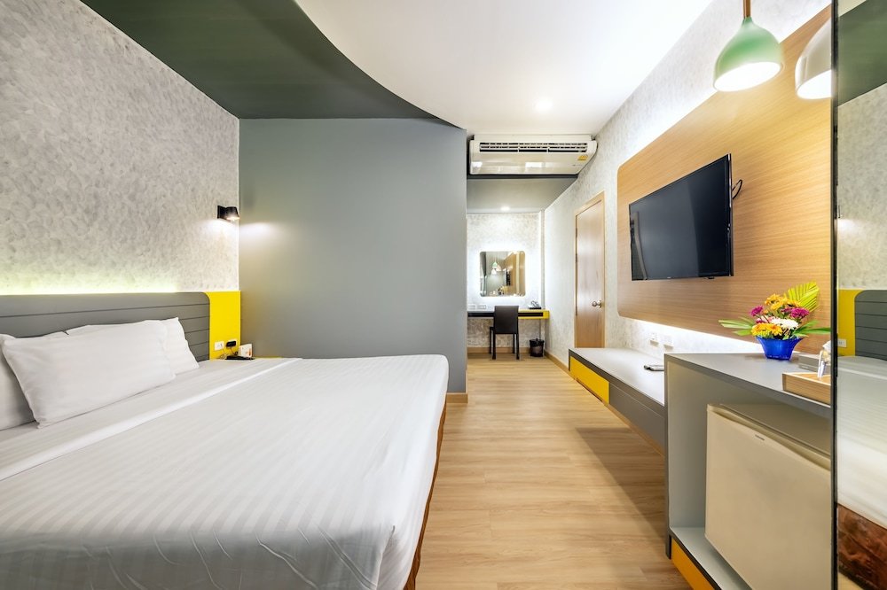 Qiu Hotel Sukhumvit - BTS On Nut Station Room Type - Deluxe Double Room