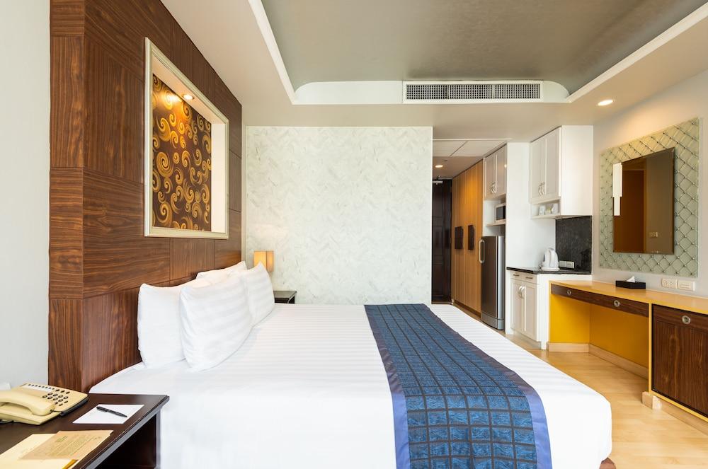Admiral Premier Bangkok Room Type - Superior Studio