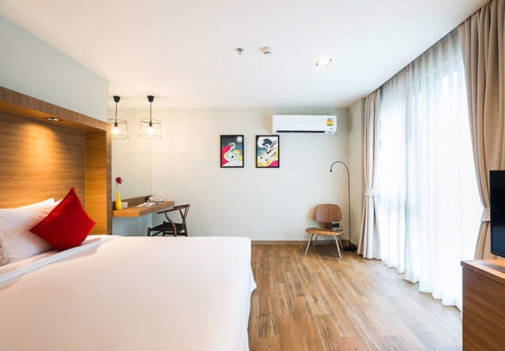 Sunshine Hip Hotel Room Type - Deluxe Room Double Occupancy