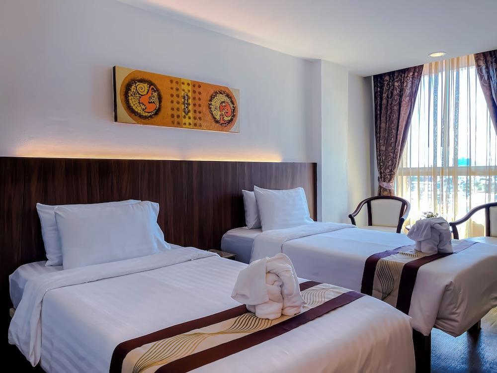 Eastern Grand Palace Room Type - Superior Twin Room