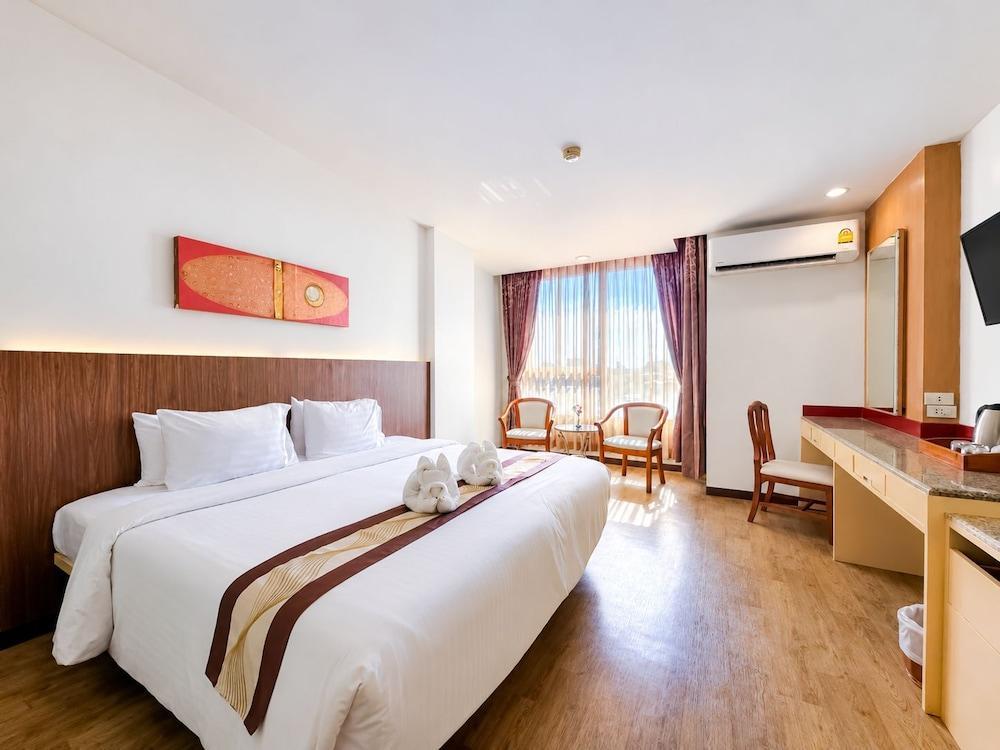 Eastern Grand Palace Room Type - Superior Double Room