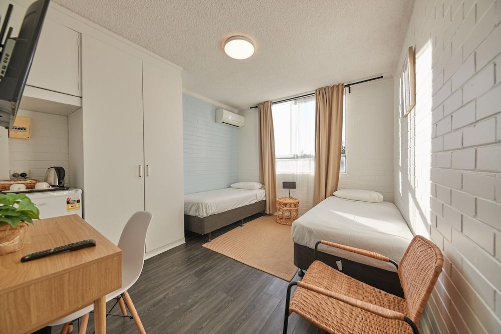 Little Coogee Hotel Room Type - Twin Room