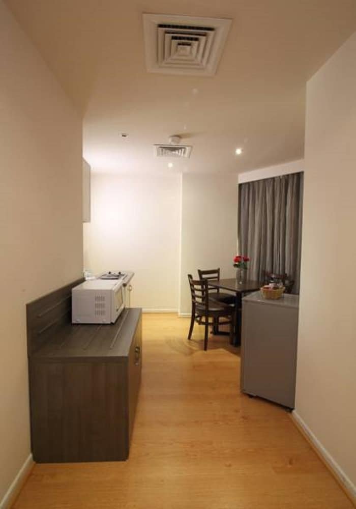 Florida City Hotel Apartments - Tap to explore photos