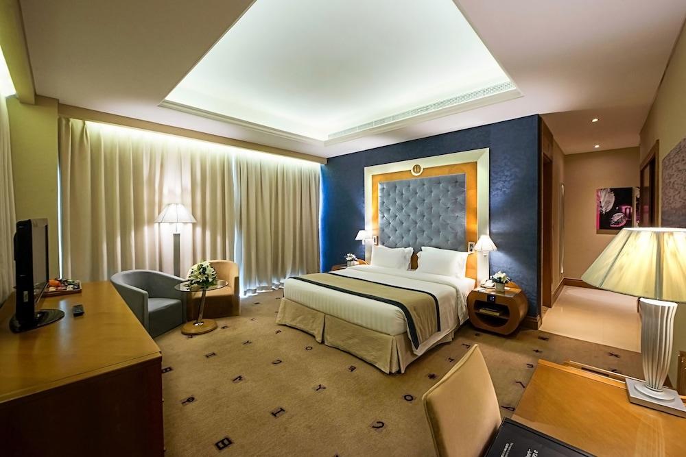 Social Hotel Room Type - Executive Room