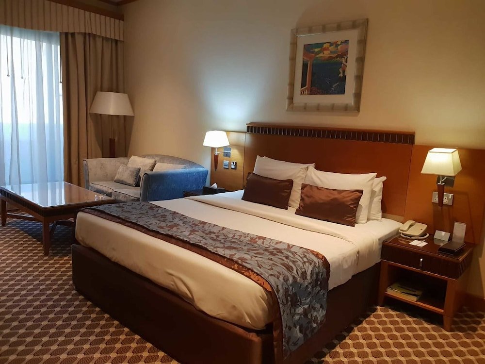 Orchid Al Barsha (Formerly Golden Tulip Hotel Al Barsha) - Tap to explore photos