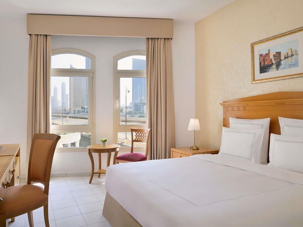 Swissotel Al Murooj Room Type - ONE BEDROOM APARTMENT
