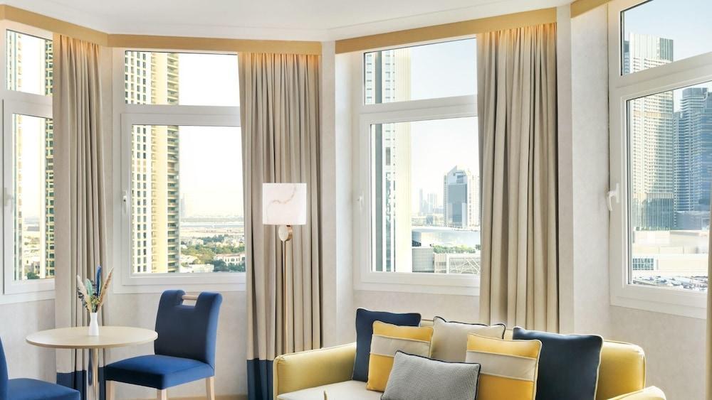 Swissotel Al Murooj - Tap to explore photos