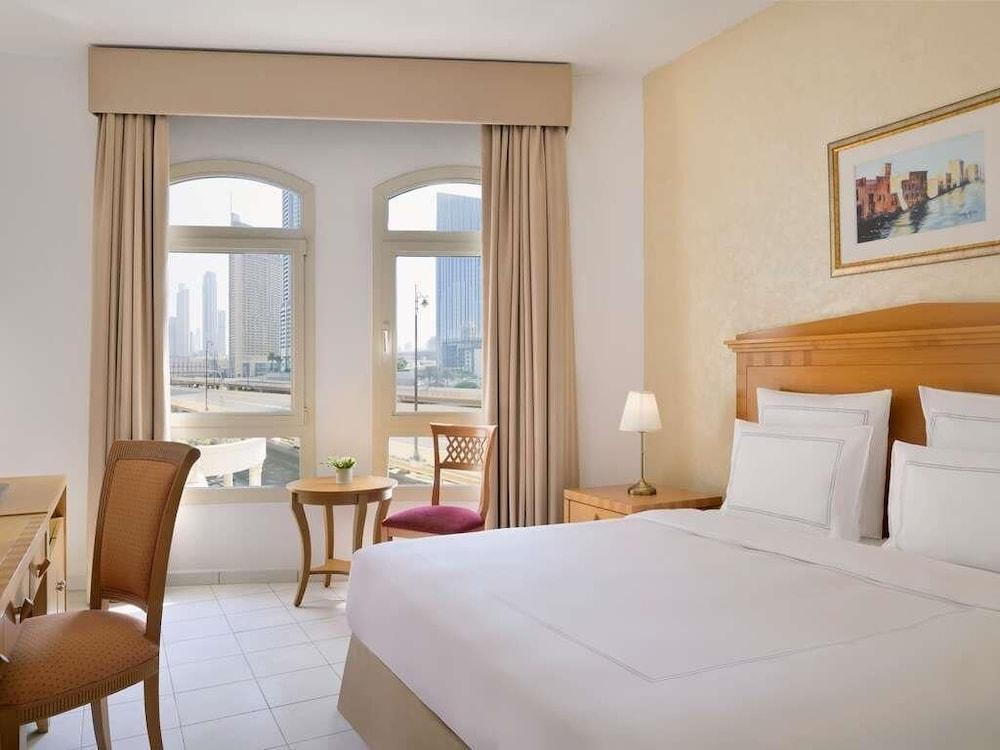 Swissotel Al Murooj Room Type - ONE BEDROOM APARTMENT