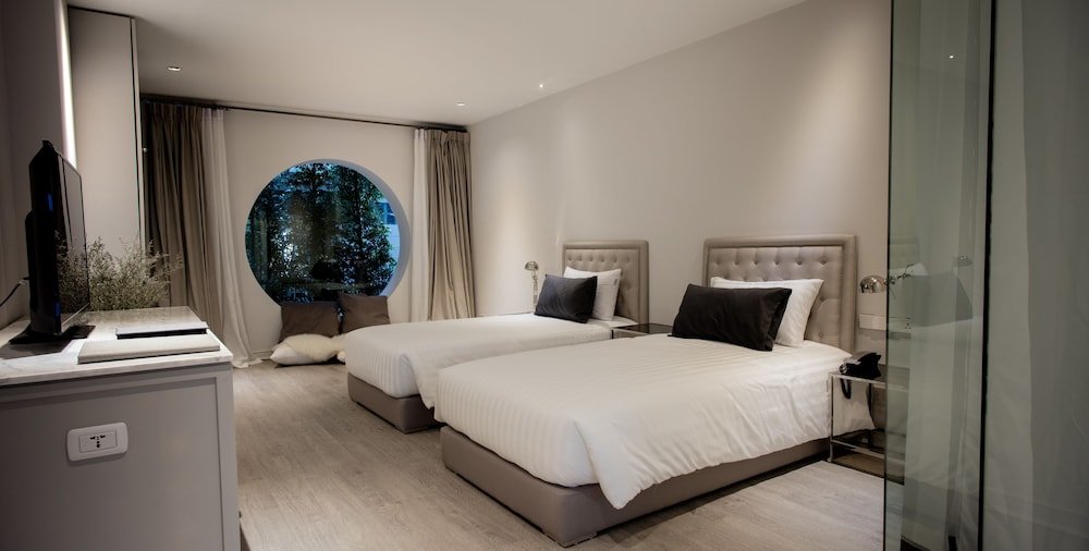 Hotel Once Bangkok Room Type - Deluxe Room, 2 Twin Beds
